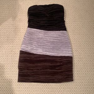 Strapless dress with beads